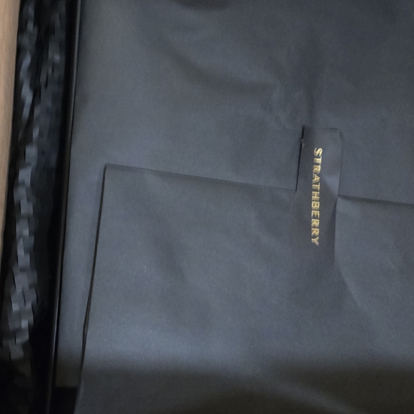 Strathberry Elegant Tan and Cream Women's Bag - Picture 12 of 12